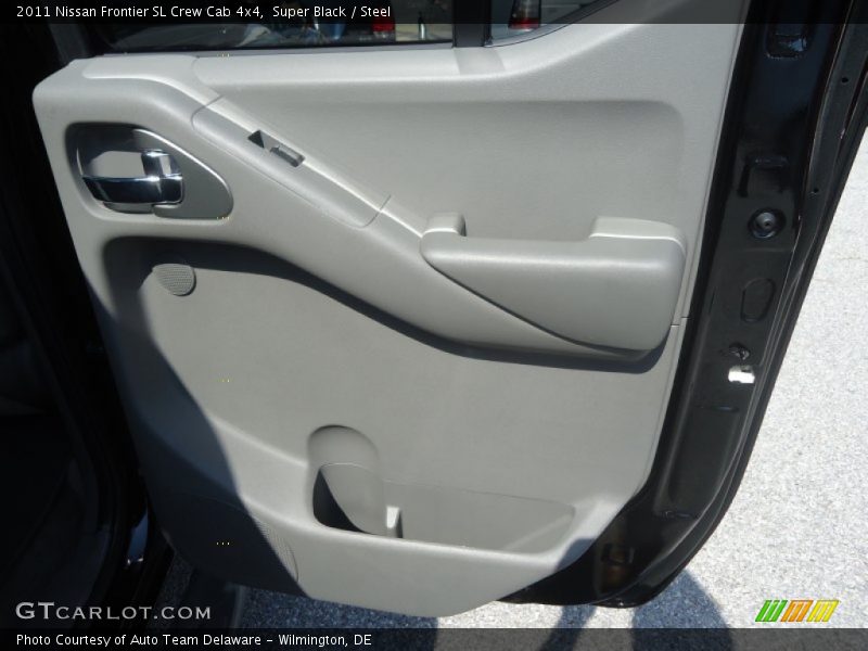 Super Black / Steel 2011 Nissan Frontier SL Crew Cab 4x4