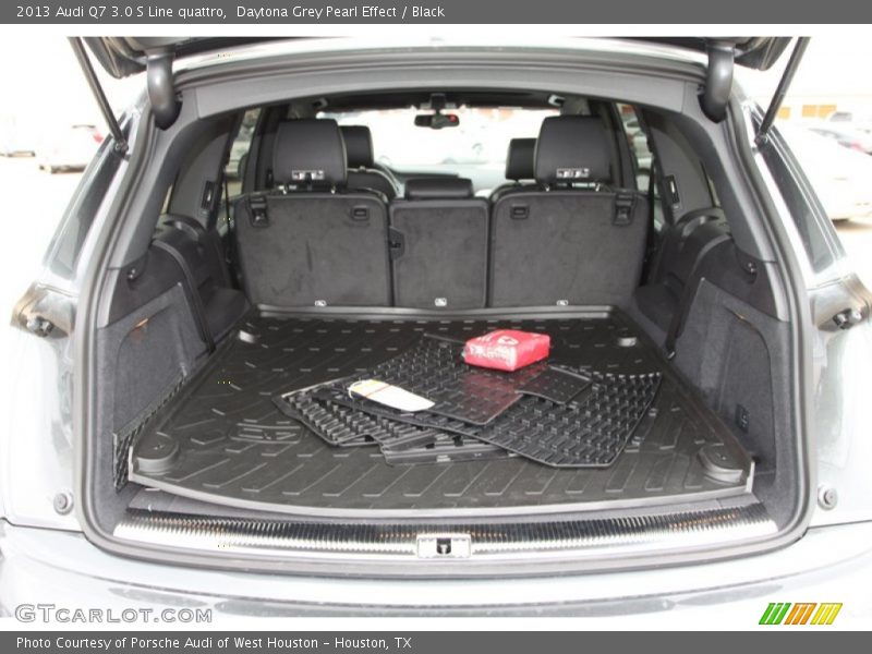 Daytona Grey Pearl Effect / Black 2013 Audi Q7 3.0 S Line quattro