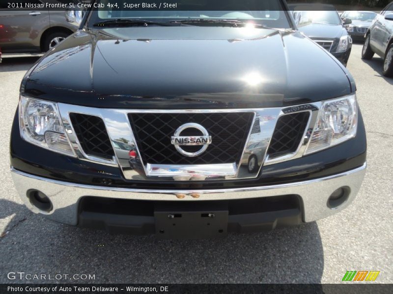 Super Black / Steel 2011 Nissan Frontier SL Crew Cab 4x4