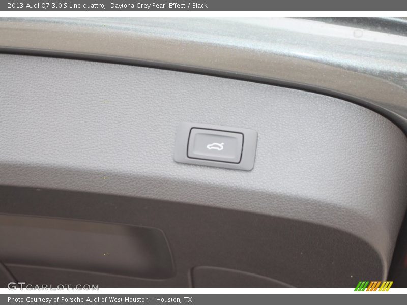 Daytona Grey Pearl Effect / Black 2013 Audi Q7 3.0 S Line quattro