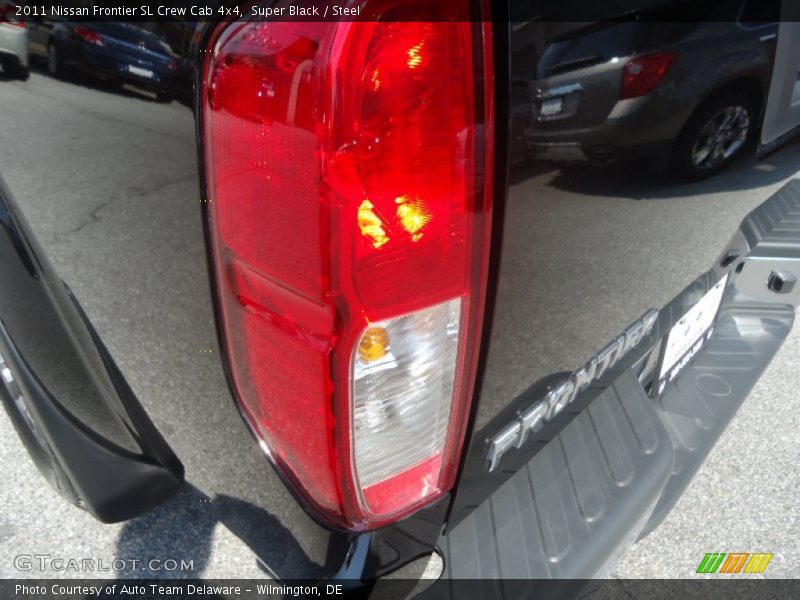 Super Black / Steel 2011 Nissan Frontier SL Crew Cab 4x4