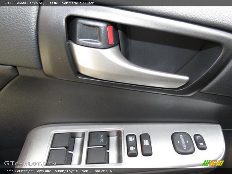 Classic Silver Metallic / Black 2013 Toyota Camry SE