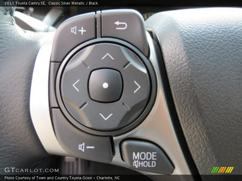 Classic Silver Metallic / Black 2013 Toyota Camry SE