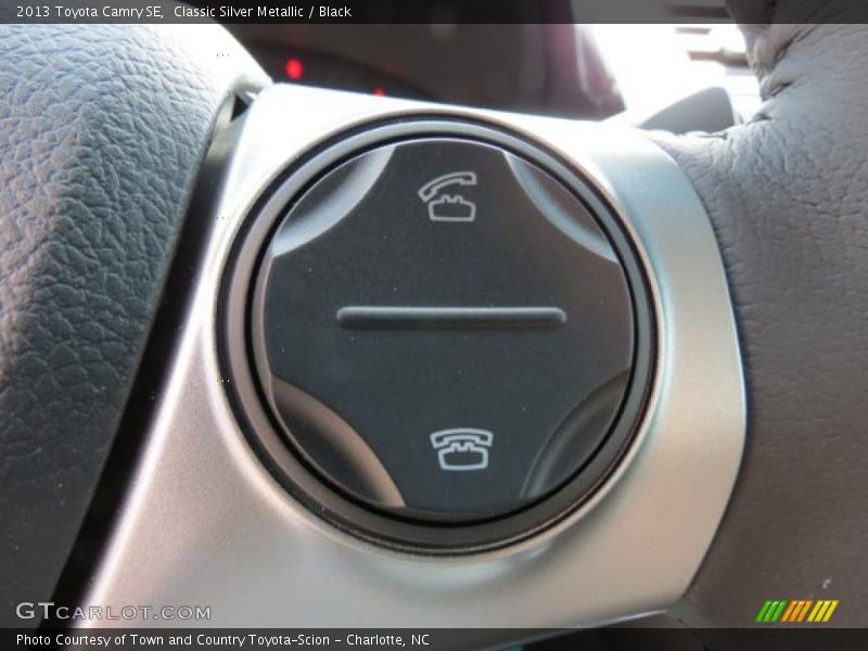 Classic Silver Metallic / Black 2013 Toyota Camry SE