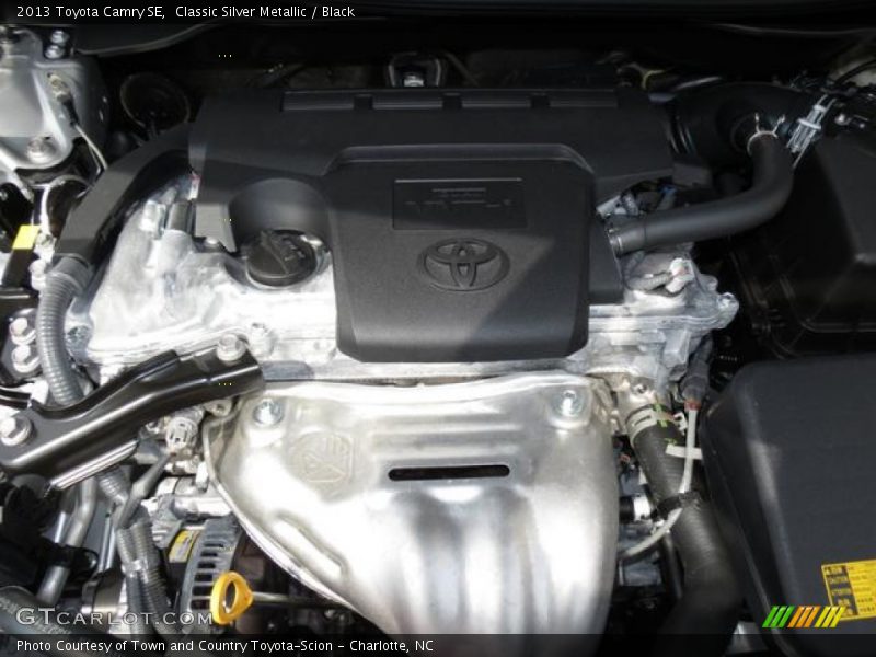 Classic Silver Metallic / Black 2013 Toyota Camry SE