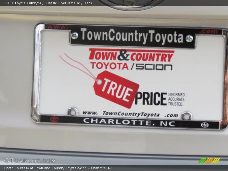 Classic Silver Metallic / Black 2013 Toyota Camry SE