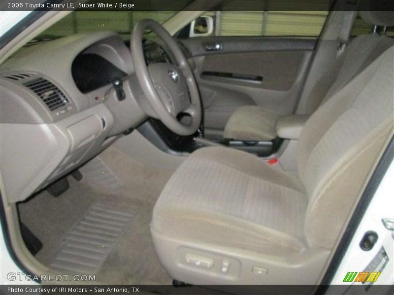 Super White / Beige 2006 Toyota Camry LE