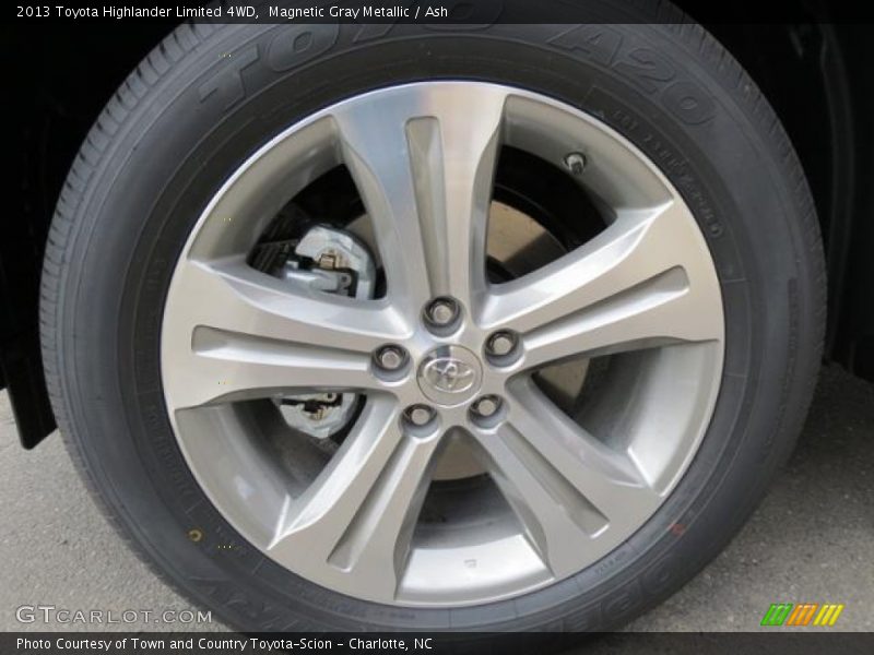 Magnetic Gray Metallic / Ash 2013 Toyota Highlander Limited 4WD