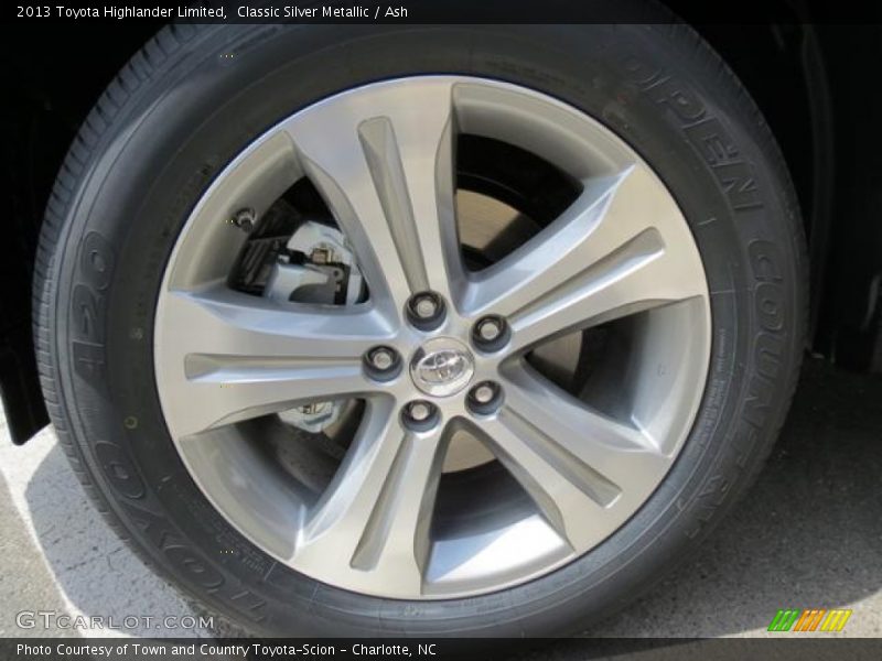 Classic Silver Metallic / Ash 2013 Toyota Highlander Limited