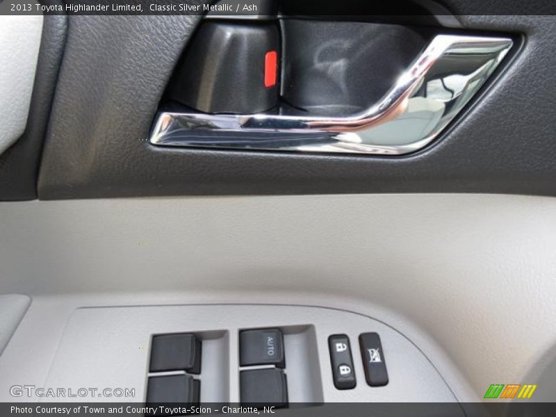 Classic Silver Metallic / Ash 2013 Toyota Highlander Limited