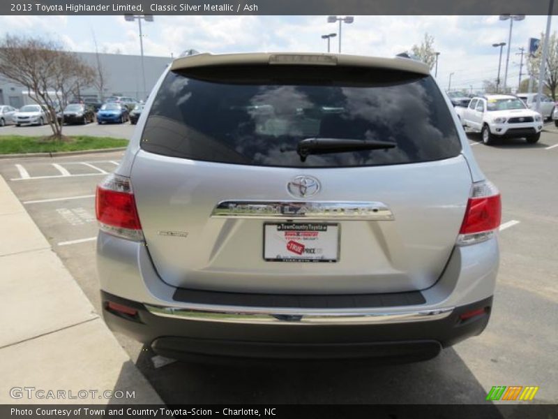 Classic Silver Metallic / Ash 2013 Toyota Highlander Limited