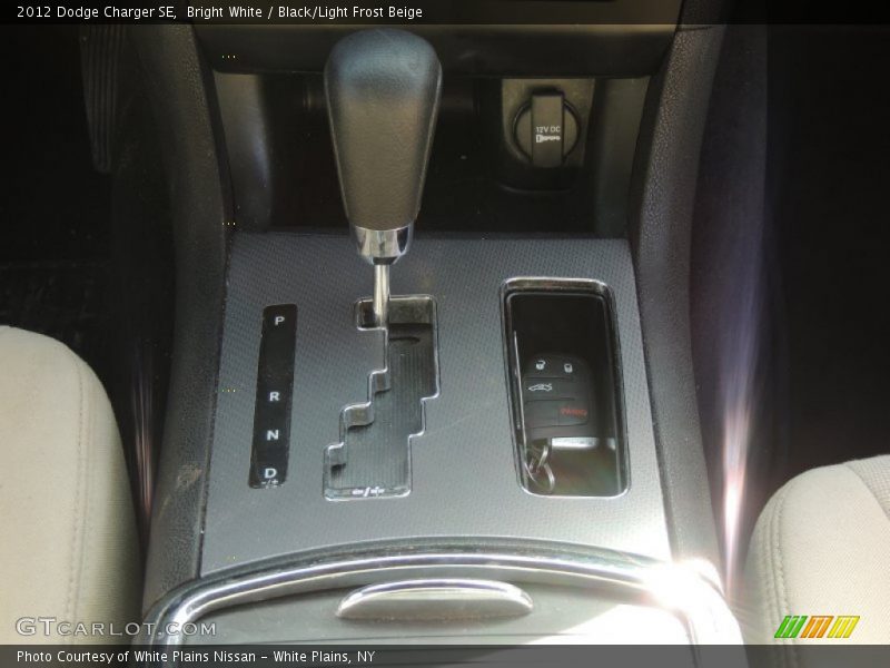 Bright White / Black/Light Frost Beige 2012 Dodge Charger SE