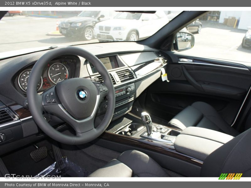 Alpine White / Black 2012 BMW X5 xDrive35d