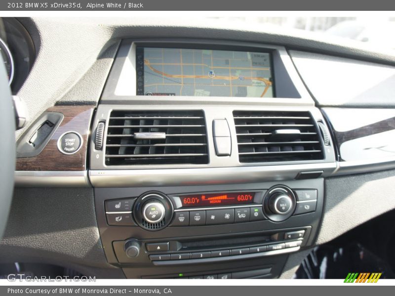 Alpine White / Black 2012 BMW X5 xDrive35d
