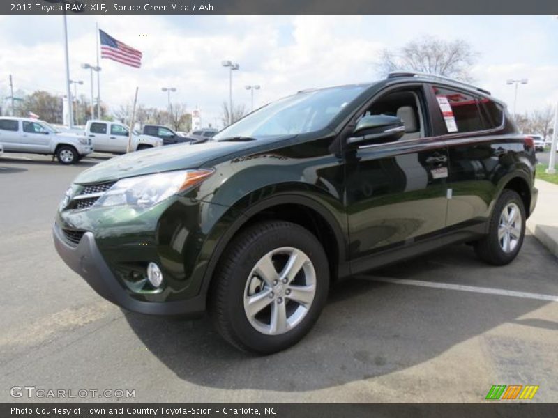 Front 3/4 View of 2013 RAV4 XLE