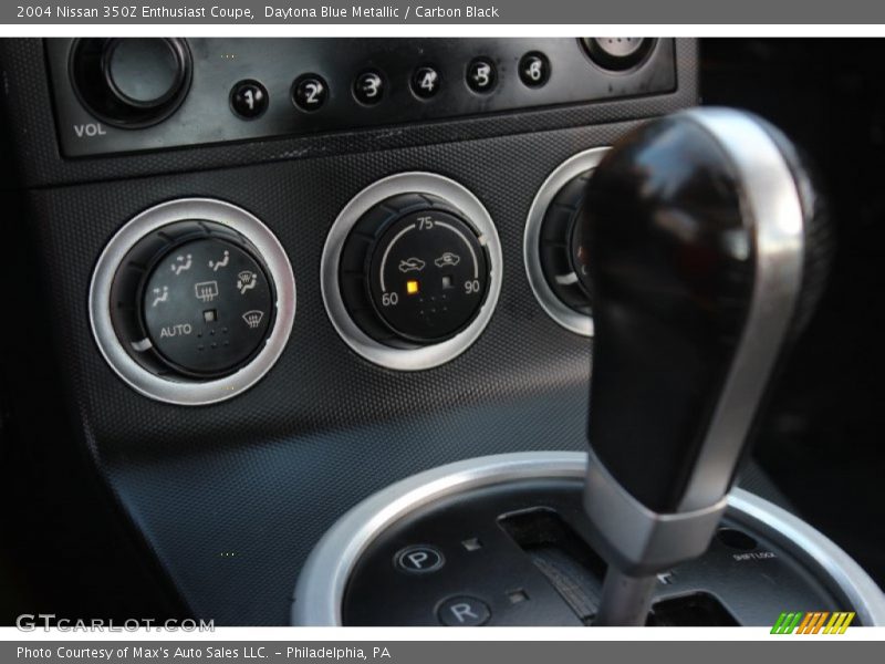 Daytona Blue Metallic / Carbon Black 2004 Nissan 350Z Enthusiast Coupe
