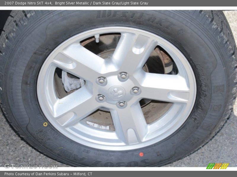 Bright Silver Metallic / Dark Slate Gray/Light Slate Gray 2007 Dodge Nitro SXT 4x4