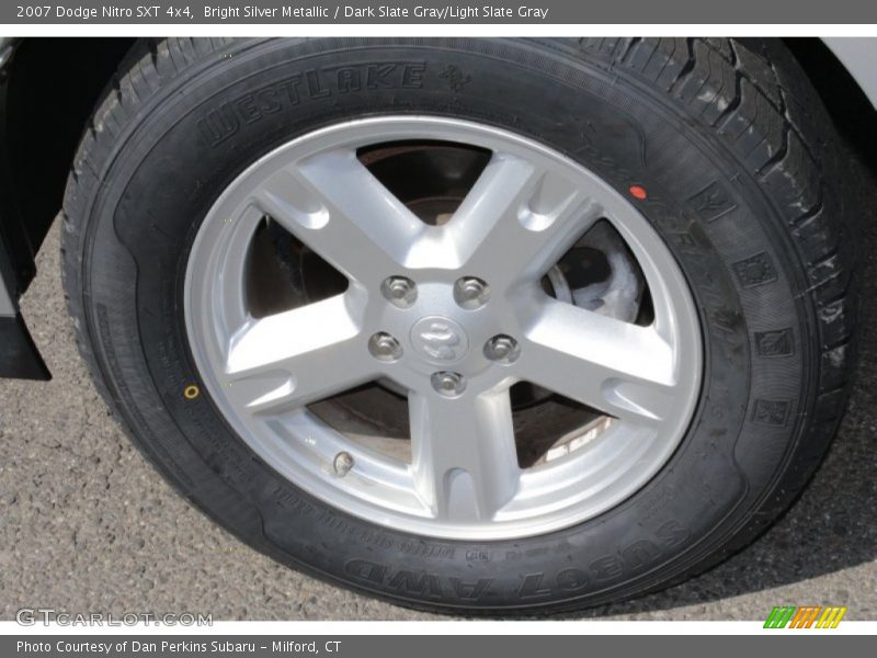 Bright Silver Metallic / Dark Slate Gray/Light Slate Gray 2007 Dodge Nitro SXT 4x4