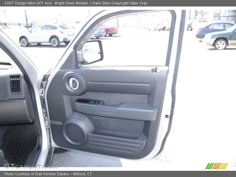 Bright Silver Metallic / Dark Slate Gray/Light Slate Gray 2007 Dodge Nitro SXT 4x4