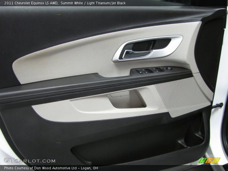 Summit White / Light Titanium/Jet Black 2011 Chevrolet Equinox LS AWD