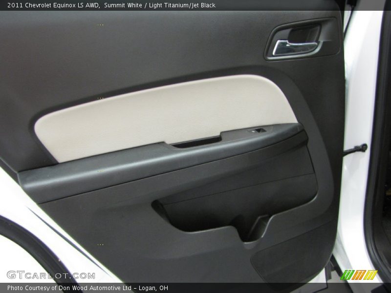 Summit White / Light Titanium/Jet Black 2011 Chevrolet Equinox LS AWD