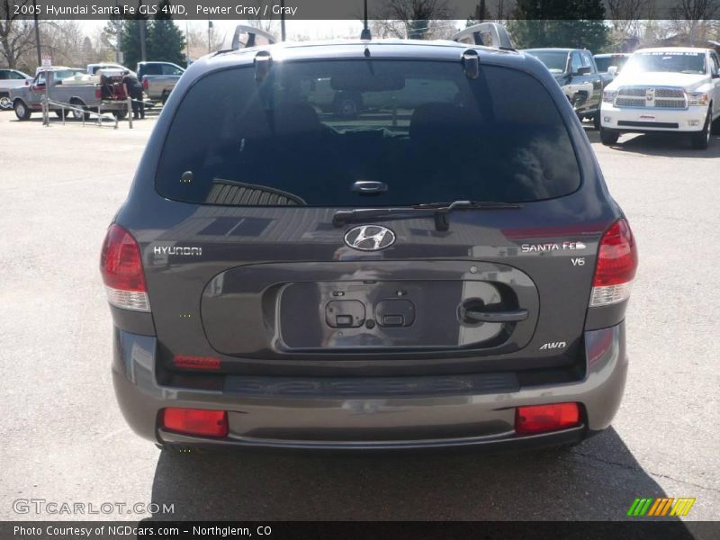 Pewter Gray / Gray 2005 Hyundai Santa Fe GLS 4WD