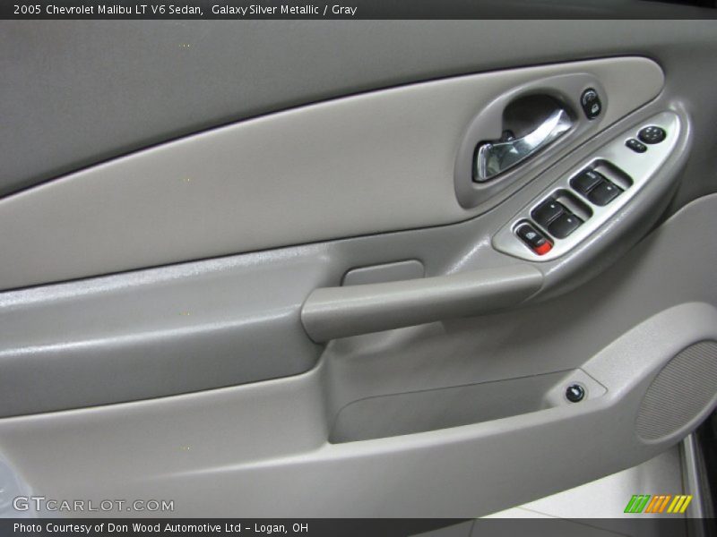 Galaxy Silver Metallic / Gray 2005 Chevrolet Malibu LT V6 Sedan
