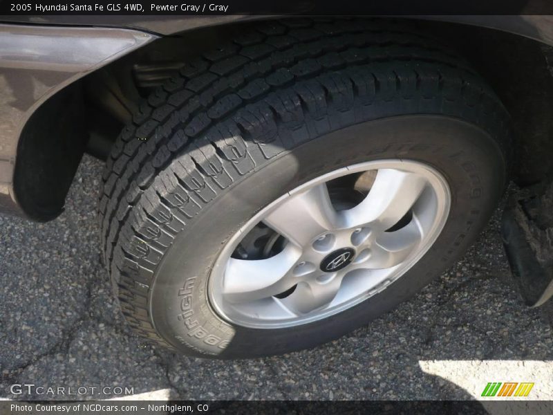 Pewter Gray / Gray 2005 Hyundai Santa Fe GLS 4WD