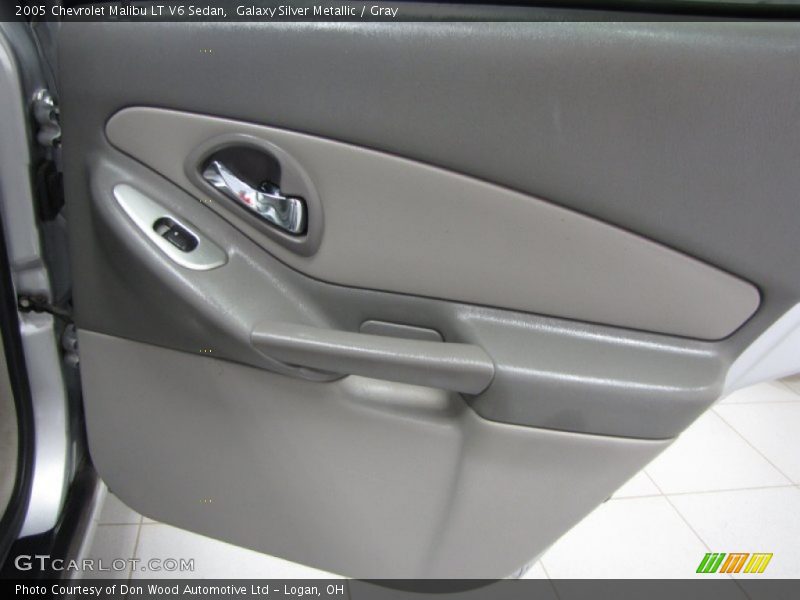 Galaxy Silver Metallic / Gray 2005 Chevrolet Malibu LT V6 Sedan