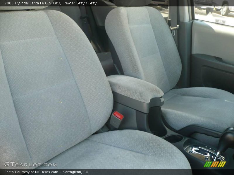 Pewter Gray / Gray 2005 Hyundai Santa Fe GLS 4WD