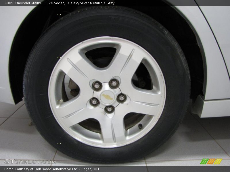 Galaxy Silver Metallic / Gray 2005 Chevrolet Malibu LT V6 Sedan