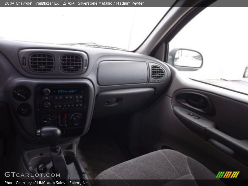 Silverstone Metallic / Medium Pewter 2004 Chevrolet TrailBlazer EXT LS 4x4