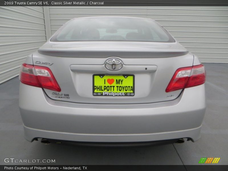 Classic Silver Metallic / Charcoal 2009 Toyota Camry SE V6