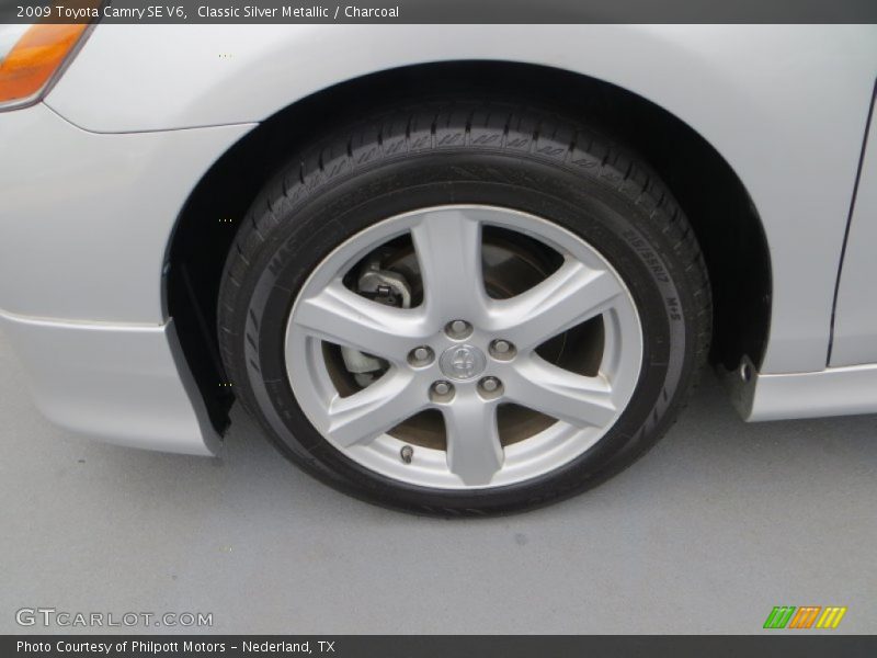 Classic Silver Metallic / Charcoal 2009 Toyota Camry SE V6