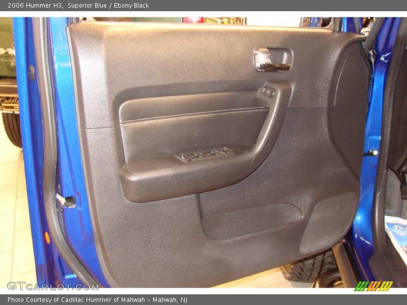 Superior Blue / Ebony Black 2006 Hummer H3