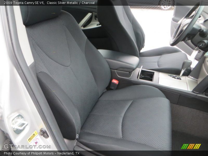 Classic Silver Metallic / Charcoal 2009 Toyota Camry SE V6