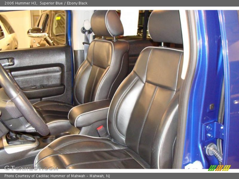 Superior Blue / Ebony Black 2006 Hummer H3