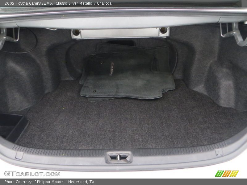 Classic Silver Metallic / Charcoal 2009 Toyota Camry SE V6