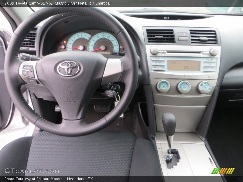 Classic Silver Metallic / Charcoal 2009 Toyota Camry SE V6