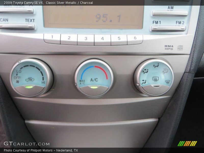 Classic Silver Metallic / Charcoal 2009 Toyota Camry SE V6