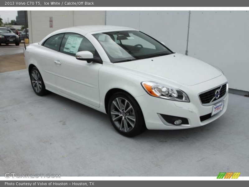 Ice White / Calcite/Off Black 2013 Volvo C70 T5
