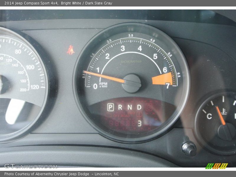 Bright White / Dark Slate Gray 2014 Jeep Compass Sport 4x4