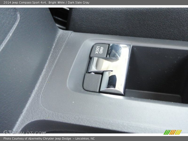 Bright White / Dark Slate Gray 2014 Jeep Compass Sport 4x4