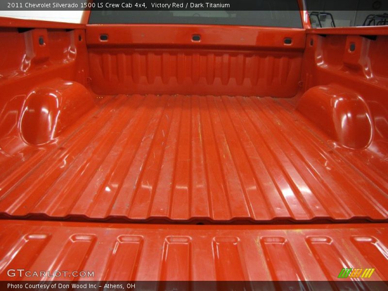 Victory Red / Dark Titanium 2011 Chevrolet Silverado 1500 LS Crew Cab 4x4