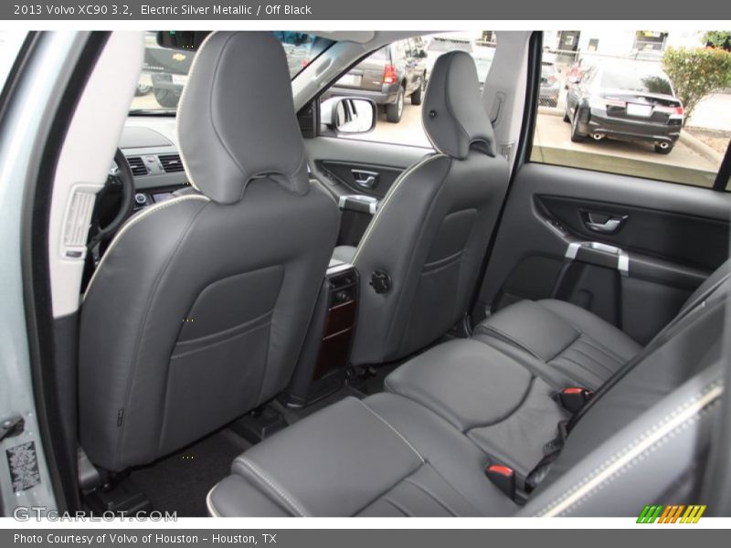 Electric Silver Metallic / Off Black 2013 Volvo XC90 3.2