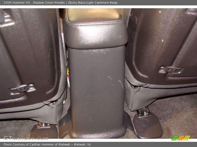 Shadow Green Metallic / Ebony Black/Light Cashmere Beige 2006 Hummer H3