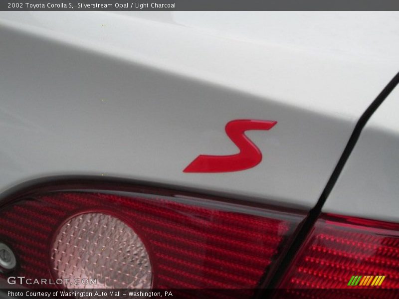 Silverstream Opal / Light Charcoal 2002 Toyota Corolla S