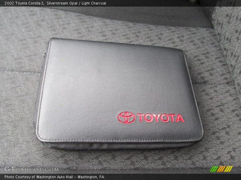 Silverstream Opal / Light Charcoal 2002 Toyota Corolla S