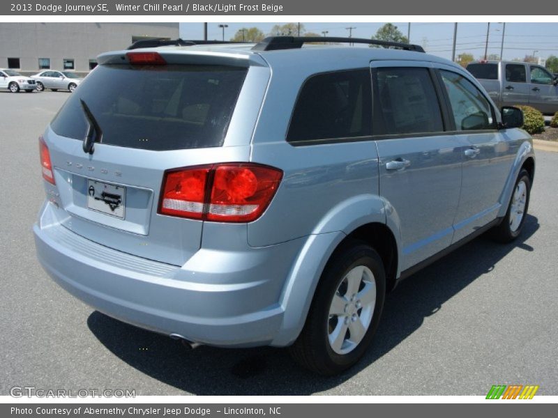 Winter Chill Pearl / Black/Light Frost Beige 2013 Dodge Journey SE