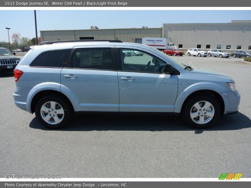 Winter Chill Pearl / Black/Light Frost Beige 2013 Dodge Journey SE